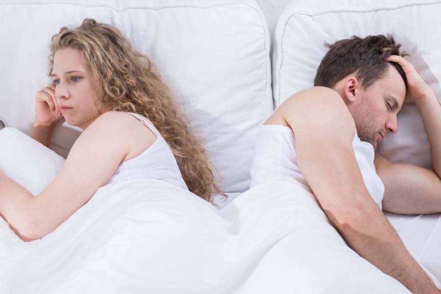 Suy giảm cảm xúc và sự kết nối với bạn tình