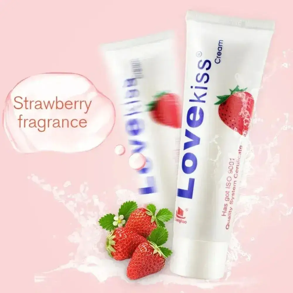 GEL GỐC NƯỚC HƯƠNG DÂU - LOVEKISS 100ML